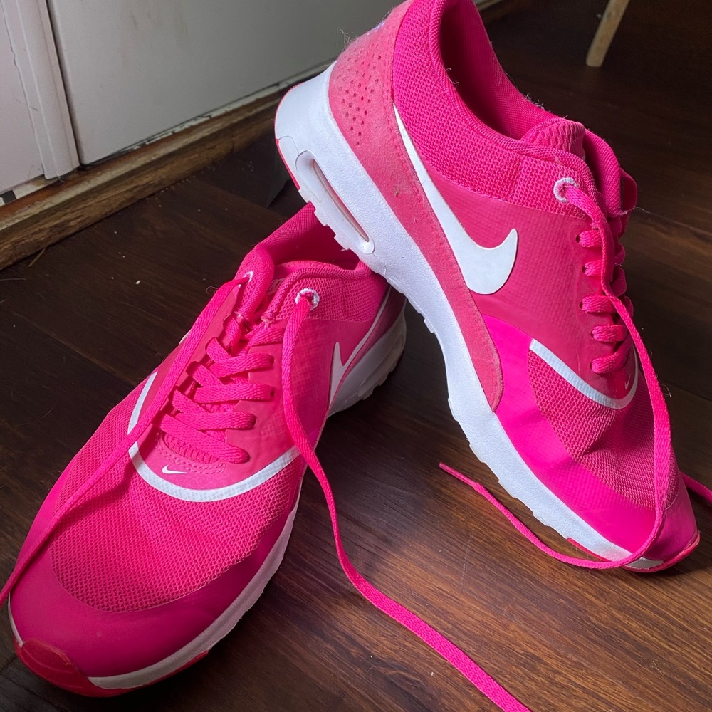 Rarely worn airmax thea